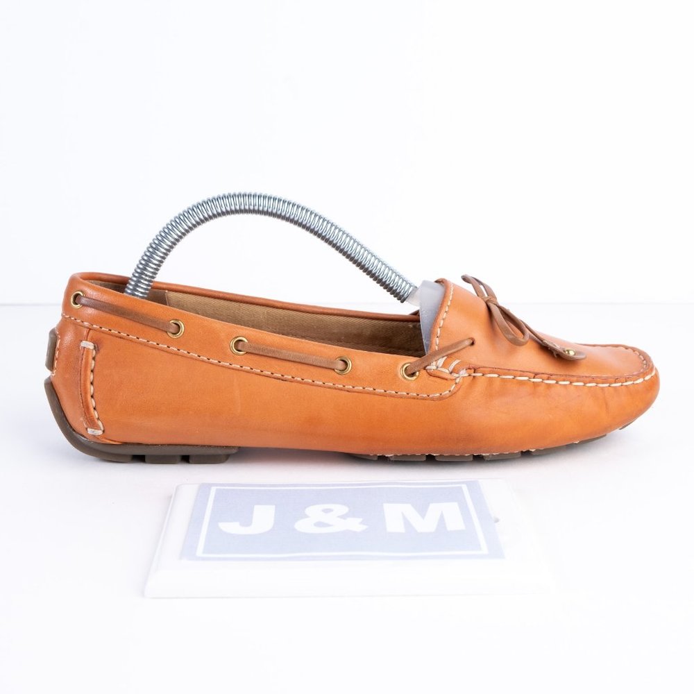 Clarks Artisan tan leather sport loafer size 6.5